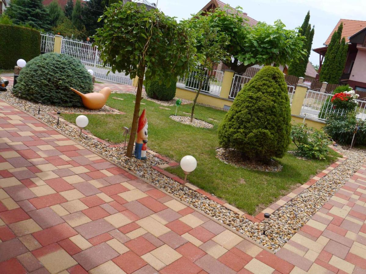 Apartments In Alsopahok/Balaton 27597 Extérieur photo